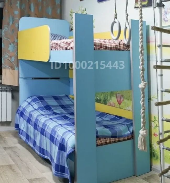Двухярусная кровать