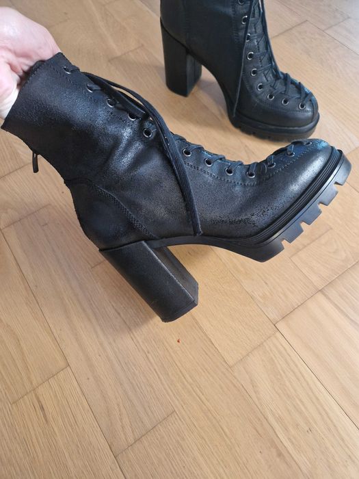 Ghete piele Musette negre 39