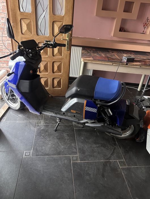 Vând scuter electric fără permis