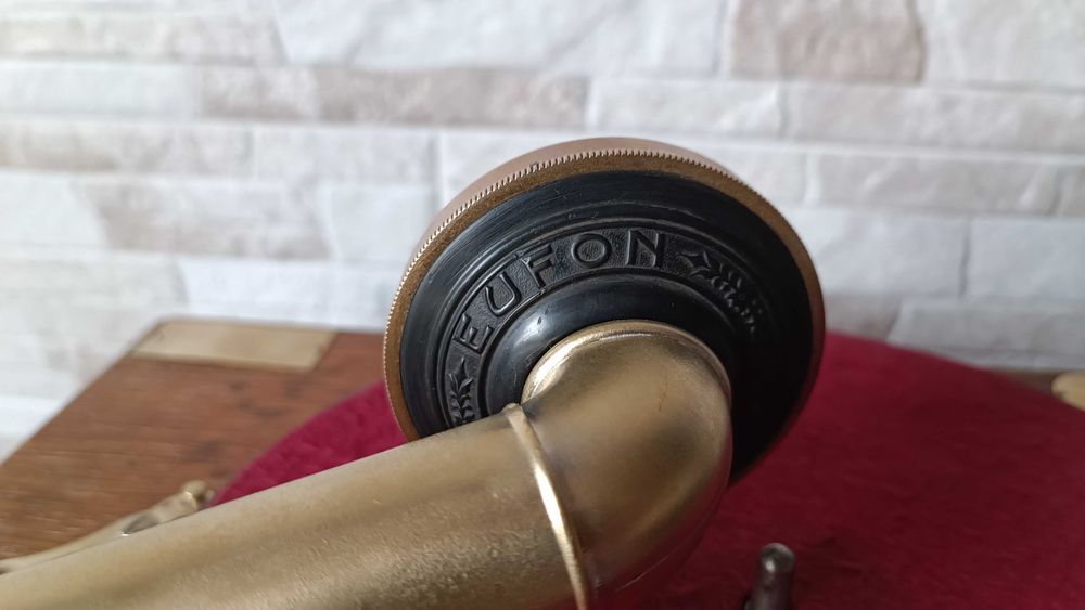 Стар грамофон с манивела - EUFON - 1909г. - Made in Hungary