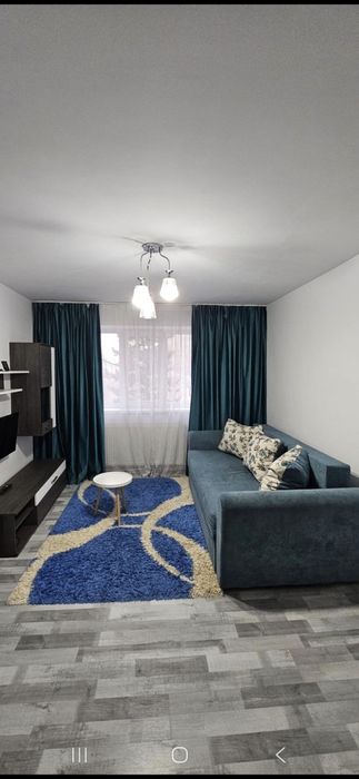 Închiriez apartament 2 camere str.Oituz