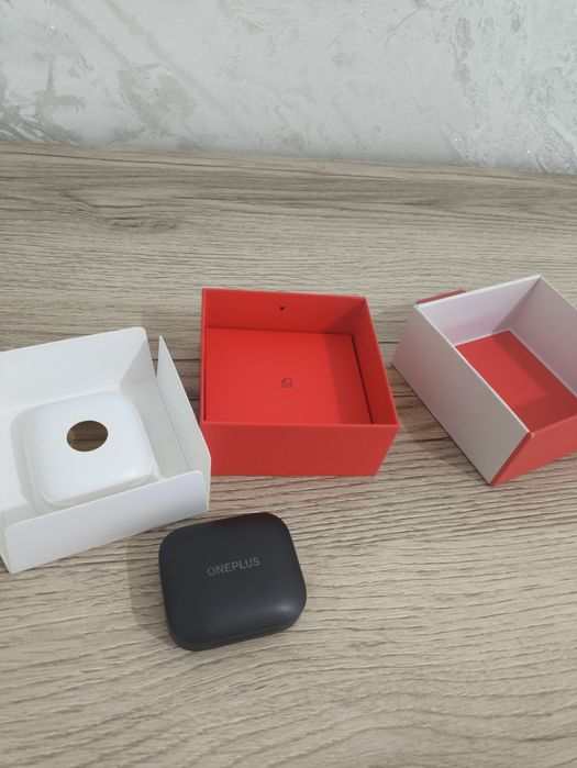 Продам Oneplus buds 3