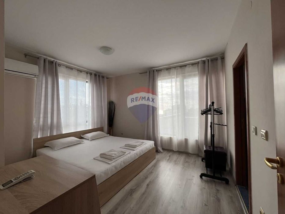 Продава се Тристаен апартамент в к.к. Златни пясъци - 134 кв.м за 605 €/кв.м - Снимка #8