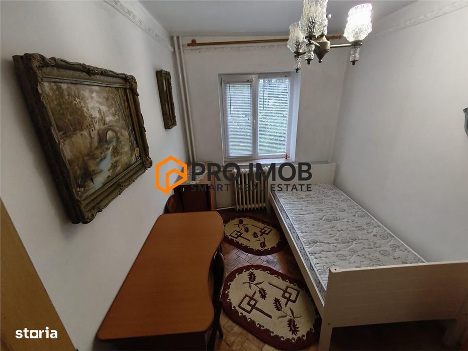 Apartament 3 camere cf 2 semidecomandat zona Crang