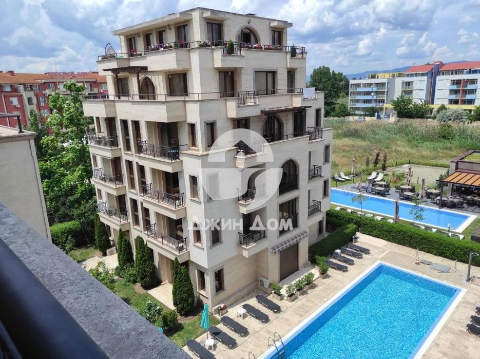 Просторен тристаен апартамент в к-с „Амара“, к.к. Слънчев бряг