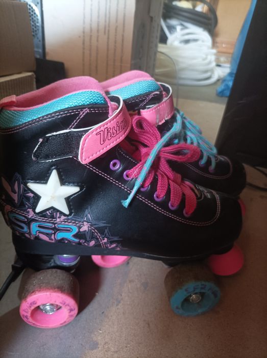 Кънки и ролери за момичета или момче