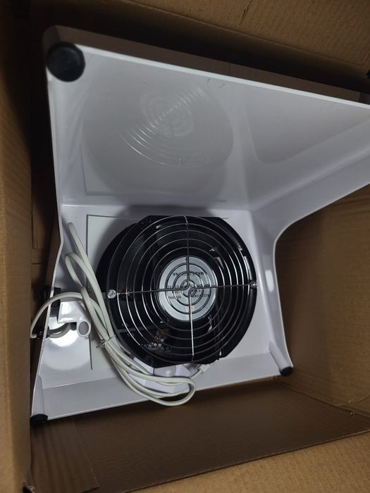 Маникюрный пылесос