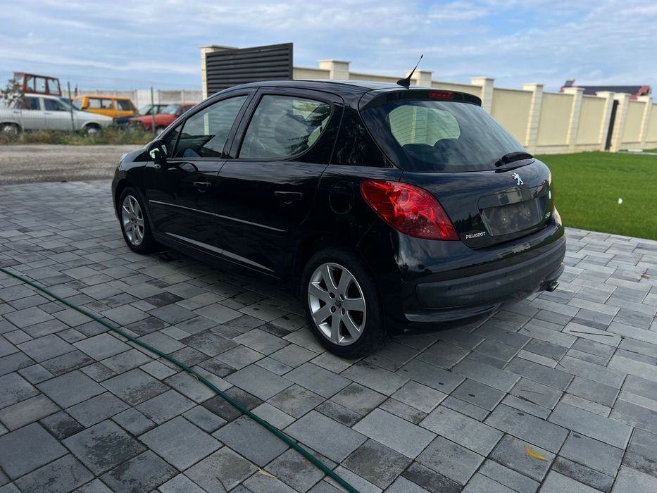 Peugeot 207 cu panoramic