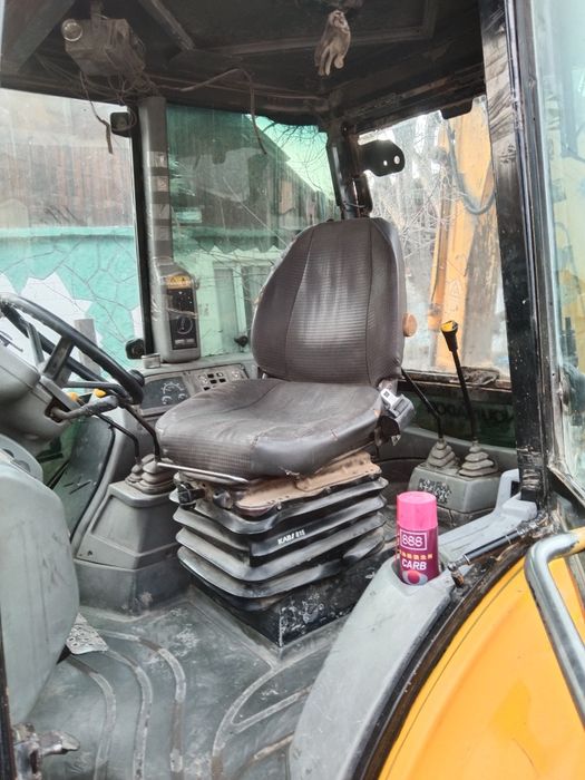 Продам Экскаваторпогрузчик