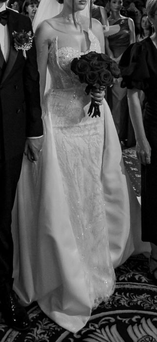 Rochie de mireasa cu trena detasabila