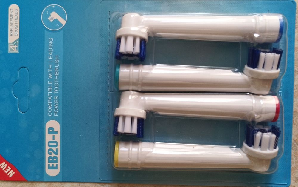 Сменные насадки на зубные щетки Oral-b /Brown