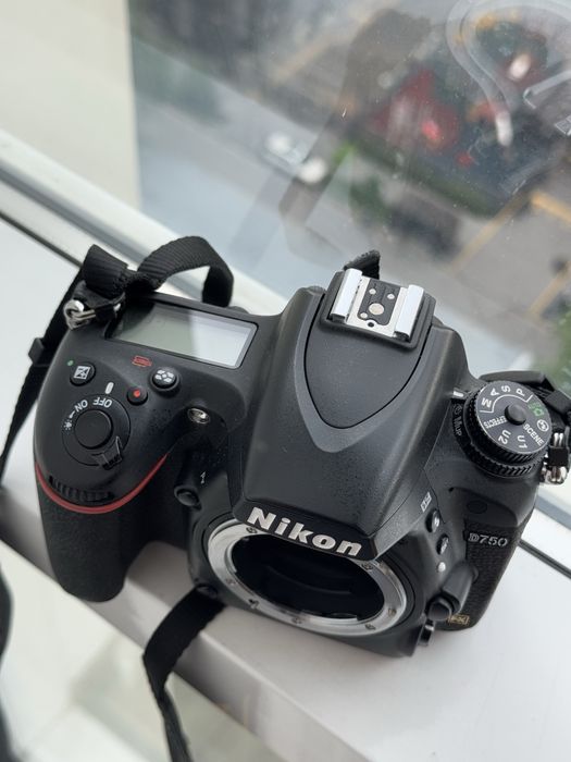 Фотоаппарат Nikon D750
