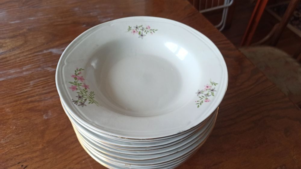 Сервизи чинии български порцелан