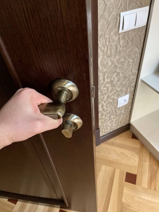 Плотник мебельщик