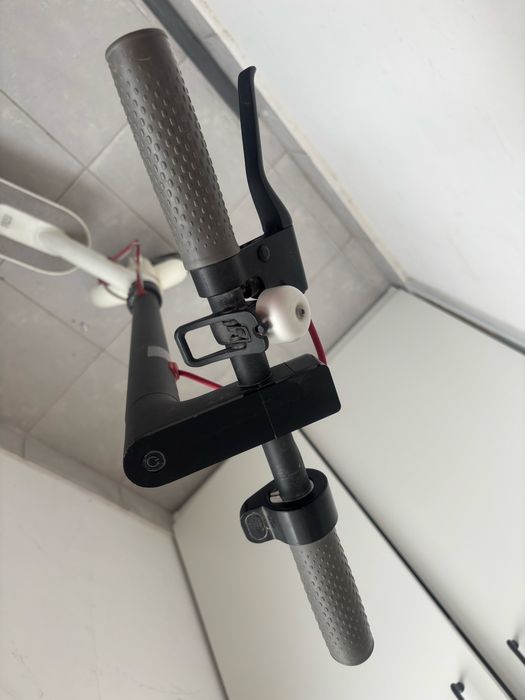 Trotineta electrica Xiaomi Mi M365.
