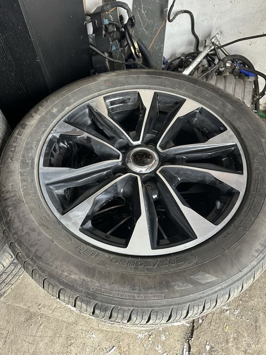 Комплект шин с дисками