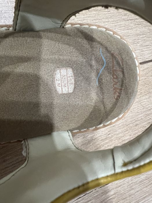 Сандалики для девочки Clarks