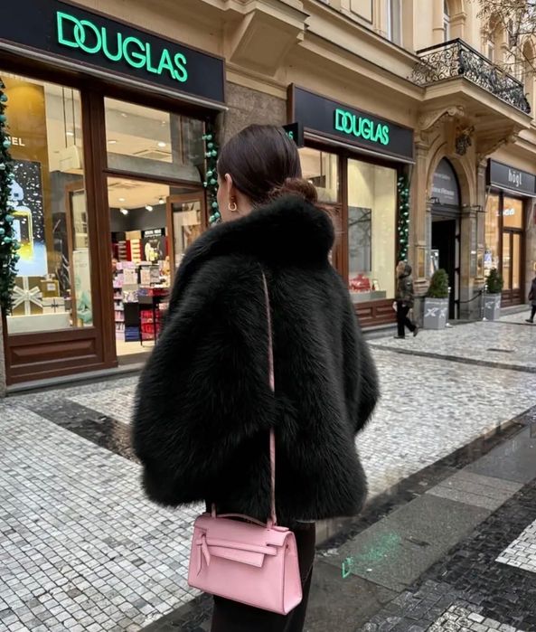 Черно палто изкуствен косъм