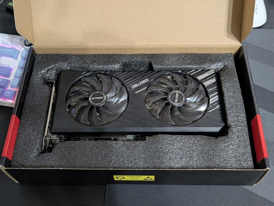 RX7600XT CL 16GB видеокарта