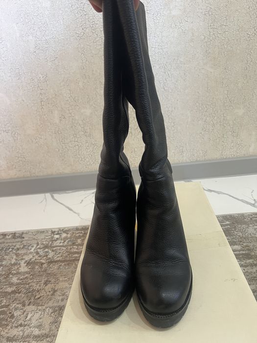 Продам ботинки