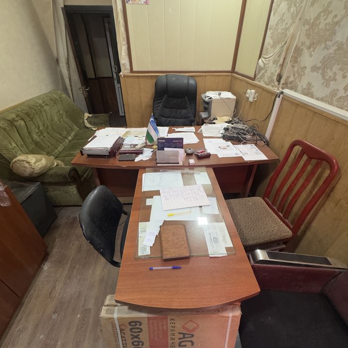Ofis uchun mebel