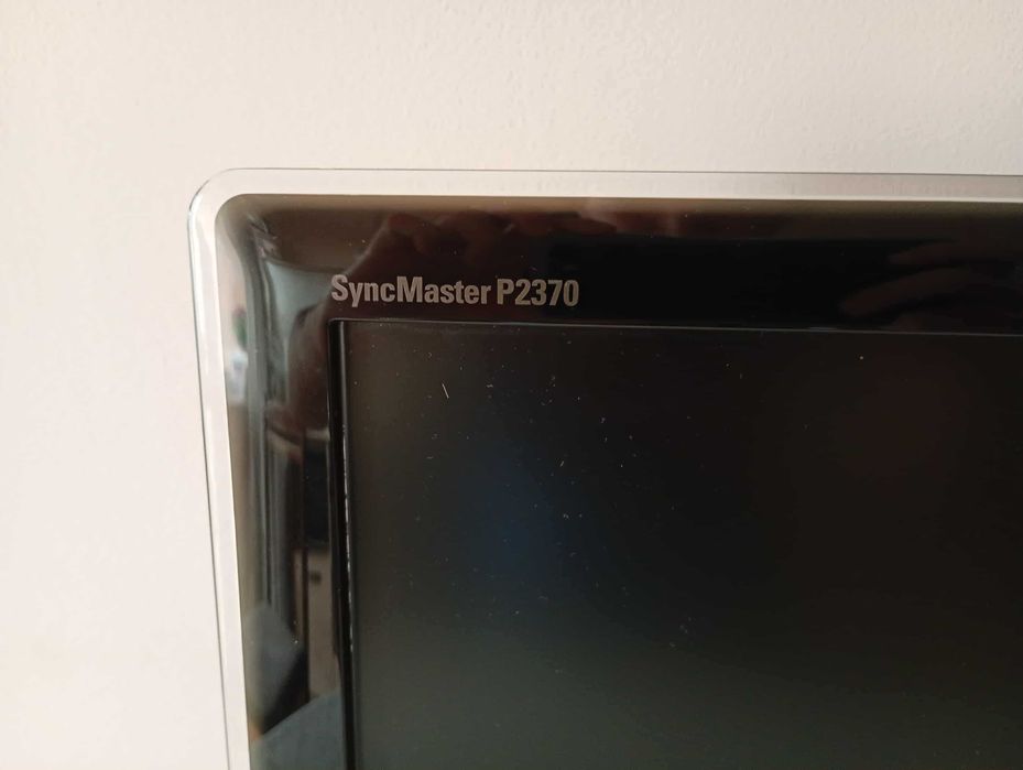 Монитор Samsung SyncMaster като нов