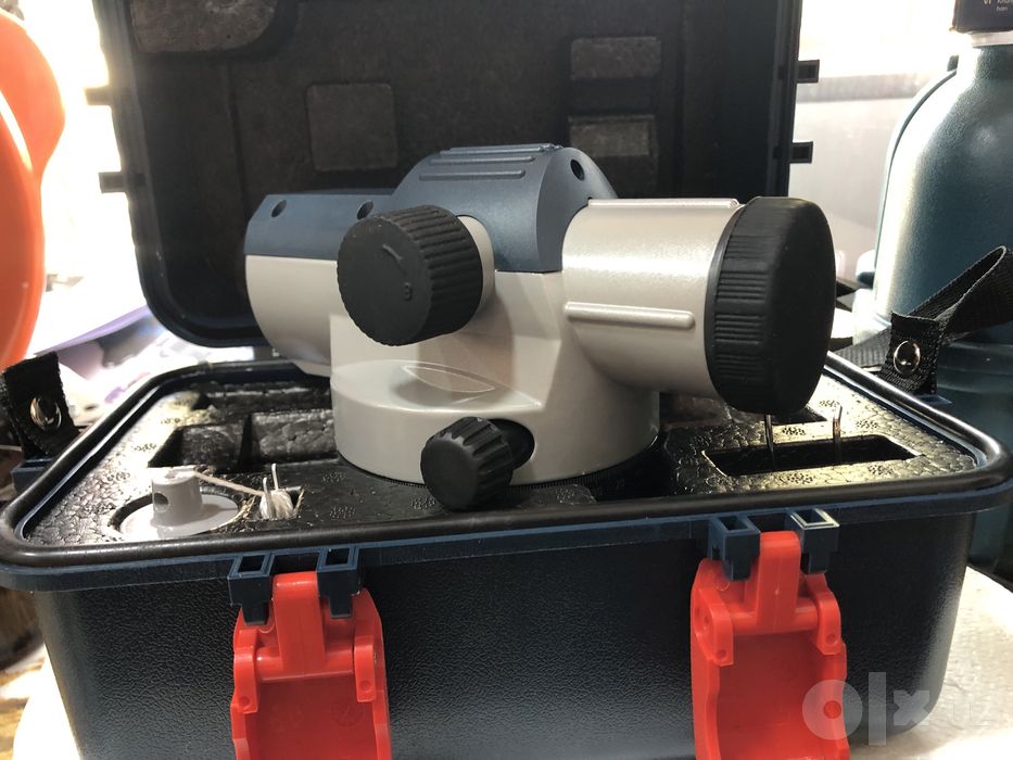 BOSCH GOL 32 D Professional optik nivelir sotiladi
