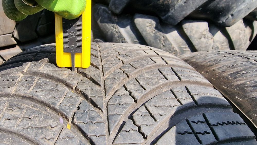 Anvelope 245/45R18 marca Goodyear, DOT 2022,7 mm,M+S,All Season
