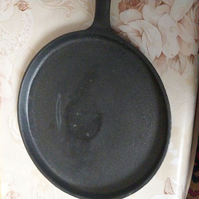 Чугунная  сковорода блиница