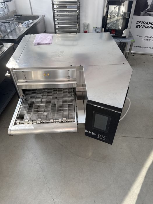 Cuptor electric tip tunel 500 covrigi sau 86 pizza/oră, C/50 Prismafood Italia