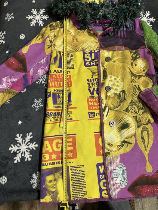 Палто  с качулка на Custo Barselona