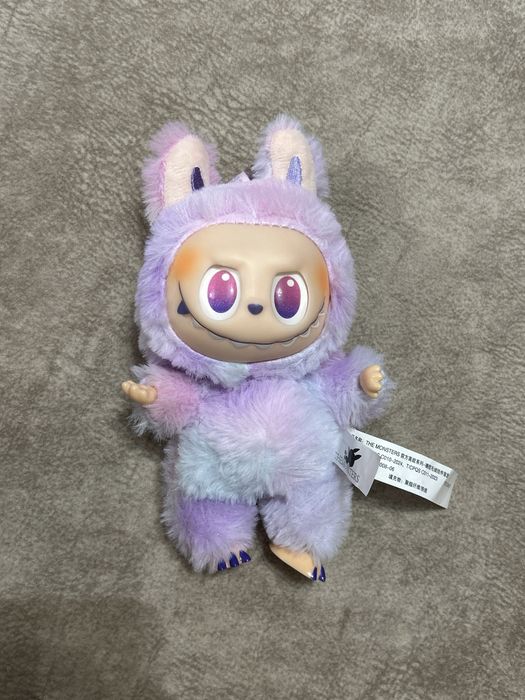 продам Лабубу новую