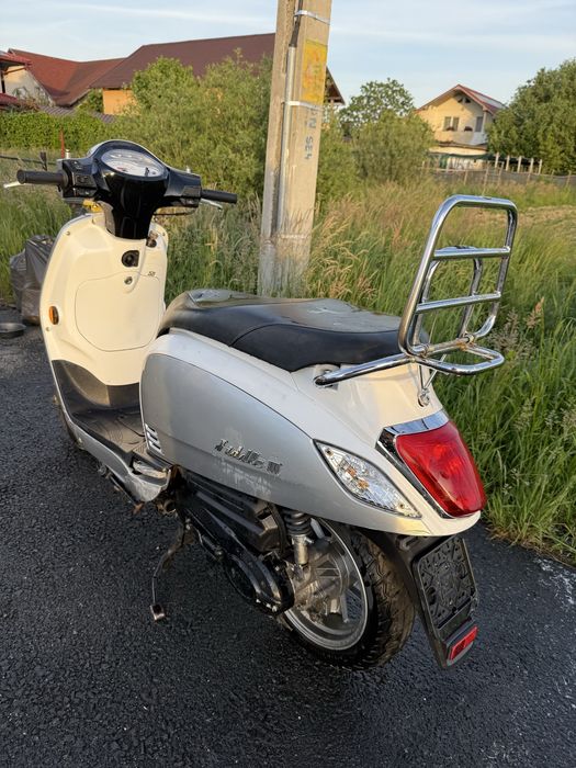 Scutere Fără permis , 49 cc-4t , cu acte