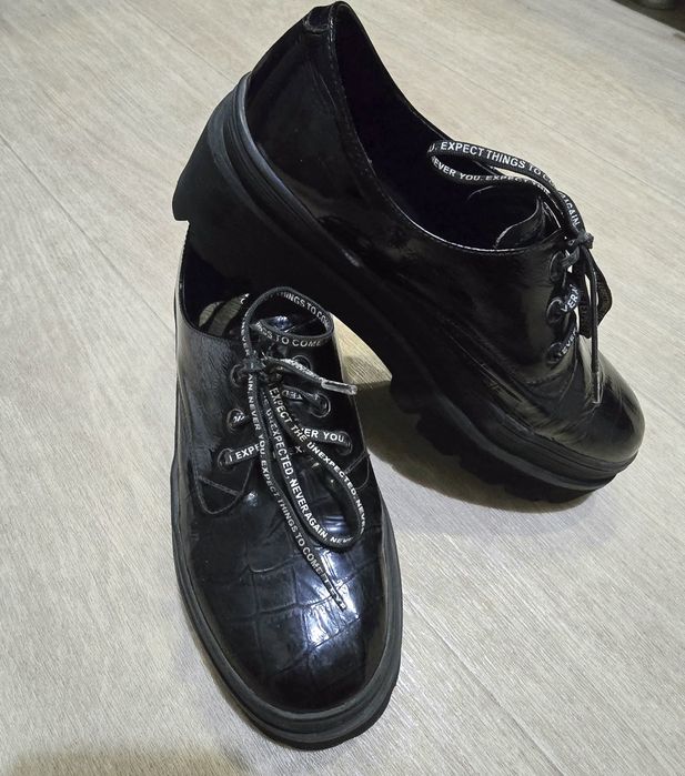 Продам туфли осень-весна