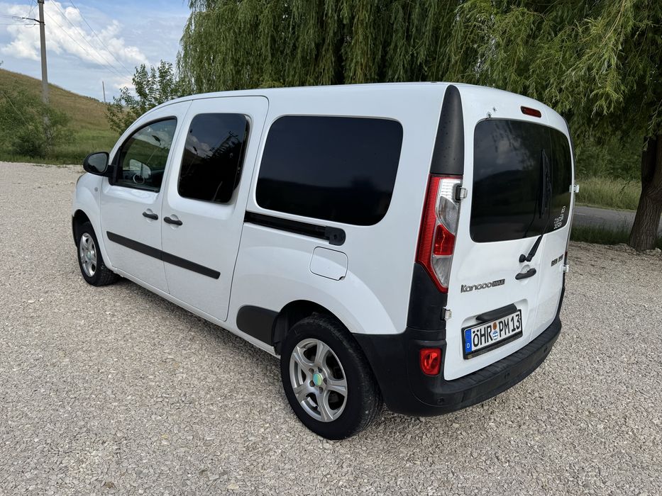 Renault Kangoo MAXI 1,5 DCI 110CP an 2014 decembrie 5 locuri