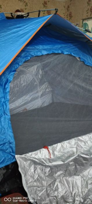 Продам палатку  очень хорошая