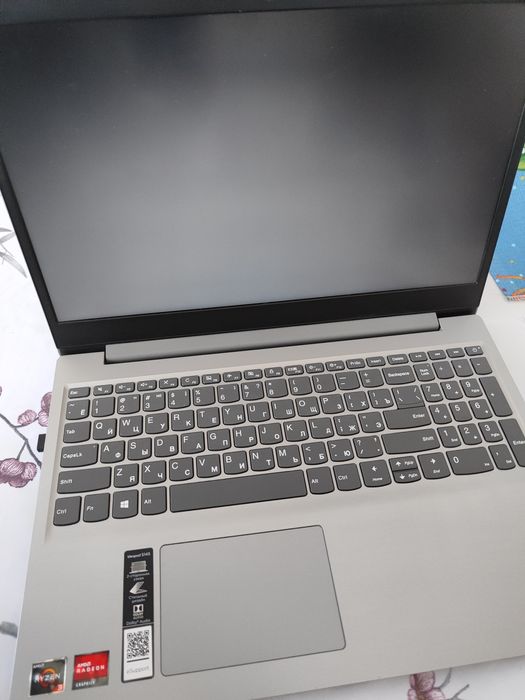 Продам ноутбук Lenovo