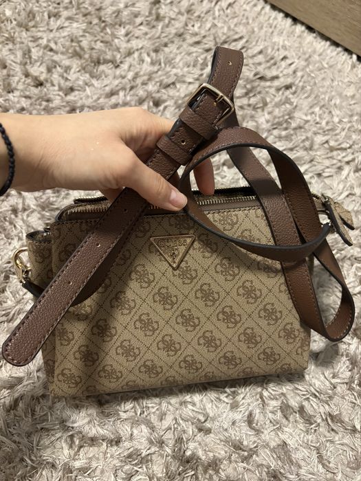 Оригинална чанта Guess