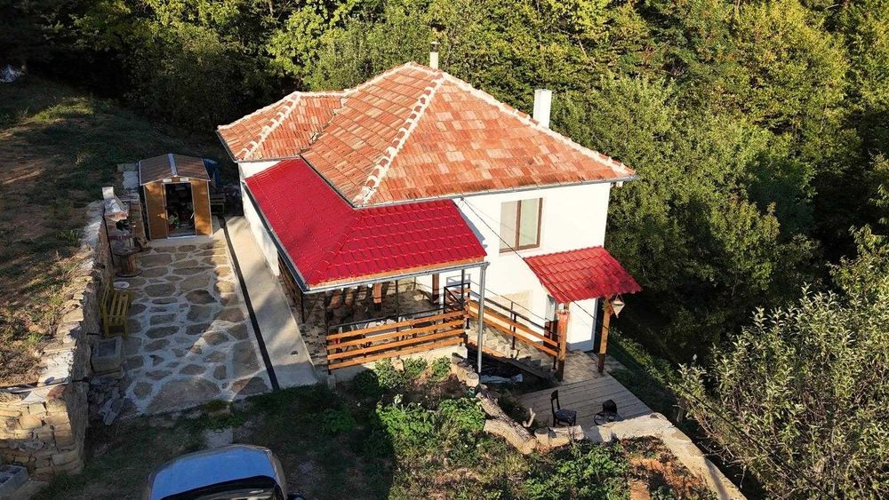 Продава се Къща в с. Драгневци, Област Габрово - 100 кв.м за 1400 €/кв.м - Снимка #1