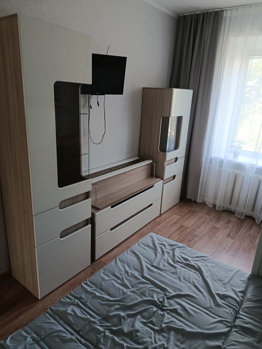 Продам ТВ стенку .