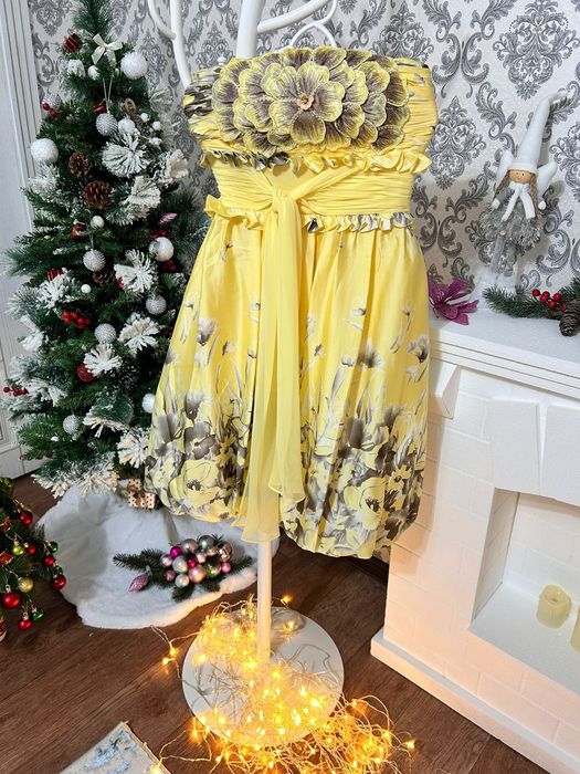 Шикарное брендовое платье