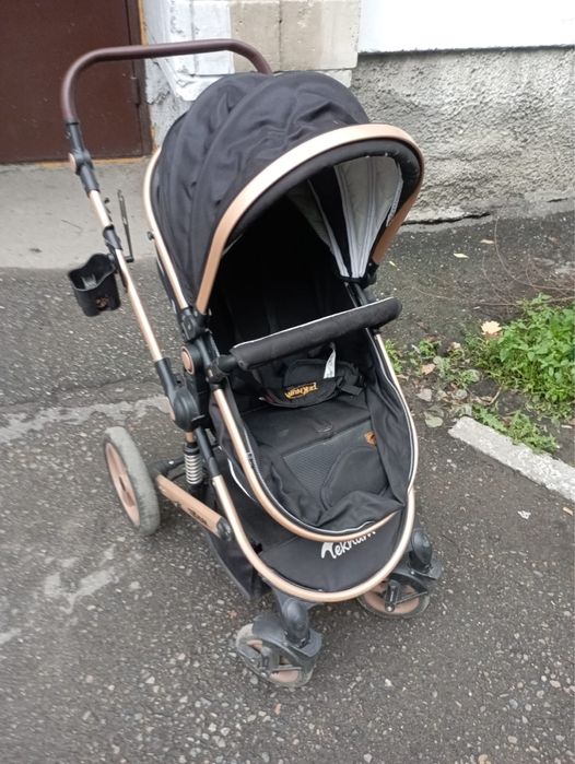 Продам коляску 3 в 1