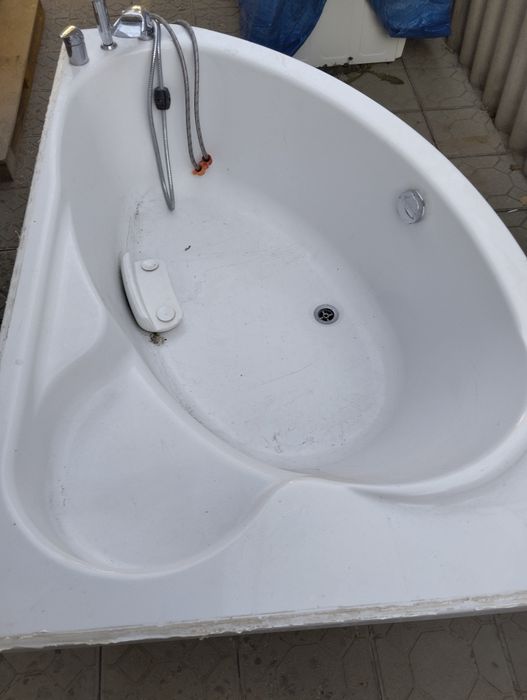 Ванна в хорошем состоянии
