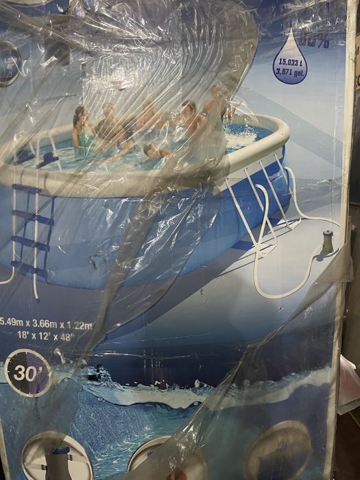 Продам каркасный бассейн