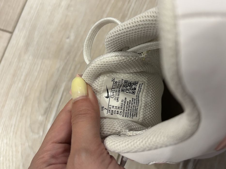 Дамски маратонки Nike air max
