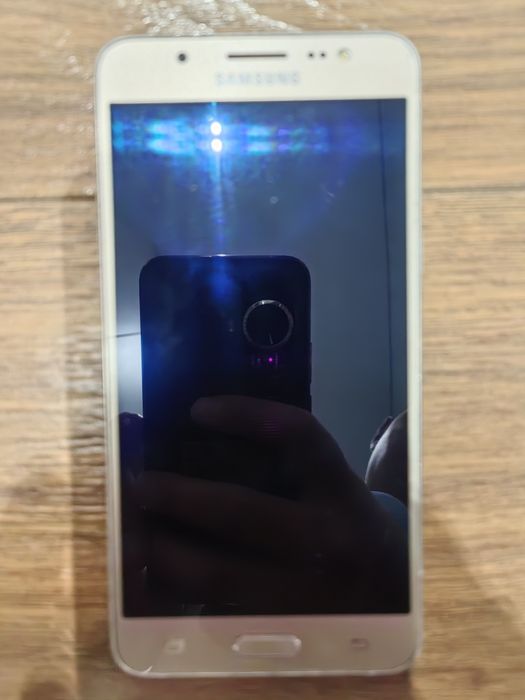 Продам телефон Самсунг