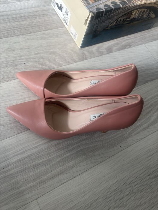 Туфли на каблуках