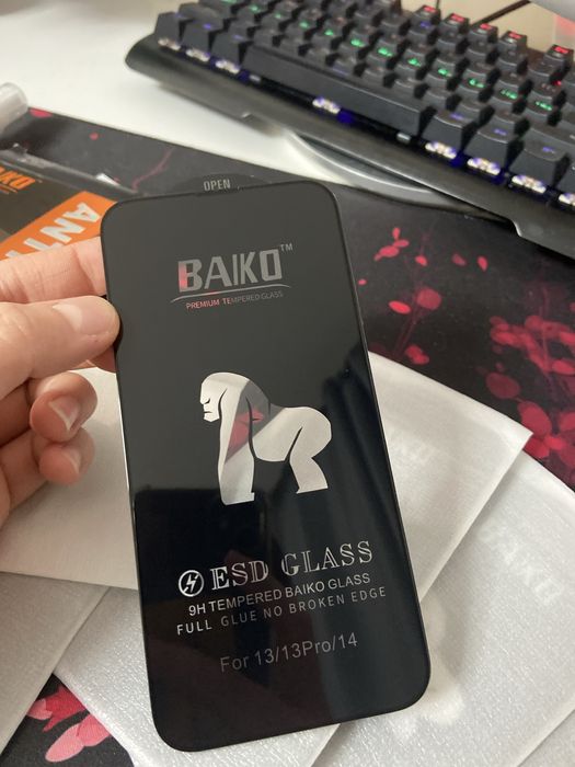 Защитные стекла на 13 айфон