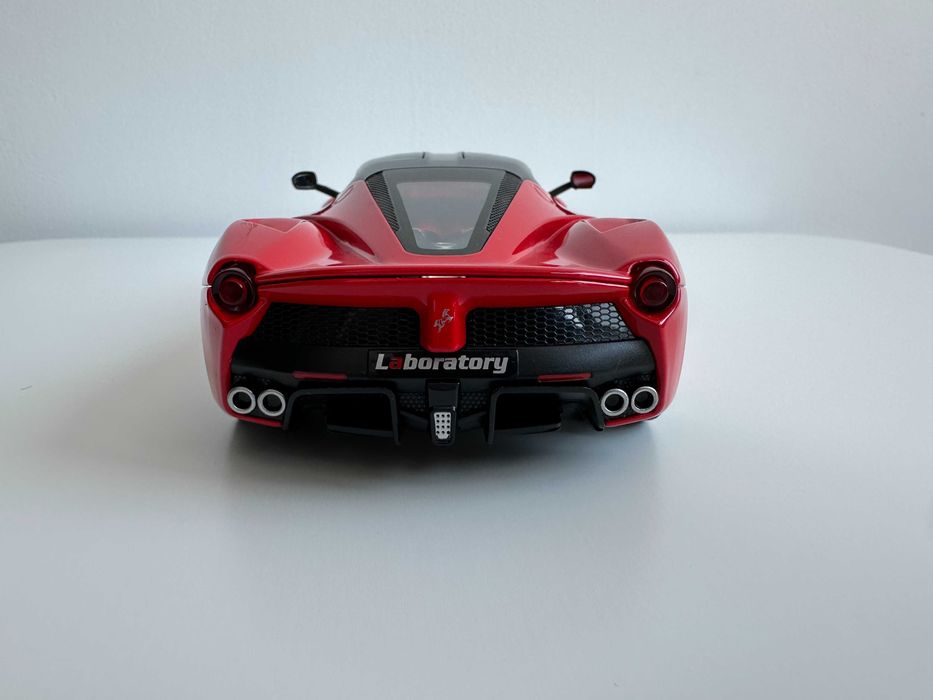 Macheta auto Ferrari LaFerrari 1/24