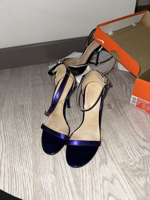 Продам туфли две пары